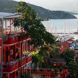 Pensión Ideal, Fethiye